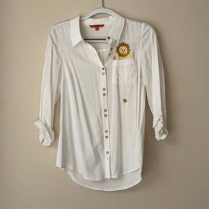 Modcloth White Button-up with Lion Detail